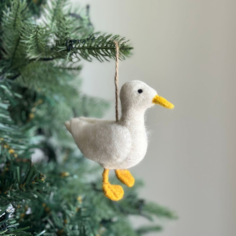 Filz Ente Ornament 13 cm x 5 cm x 12 cm, Nadelfilz Weihnachtsbaum Dekoration, Hängend, 100% Wolle, Hanfschnur