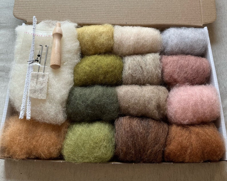 Nadelfilz-Wollset 'Whispers of the Woods' Waldfarben 15 Farben Holzoptik