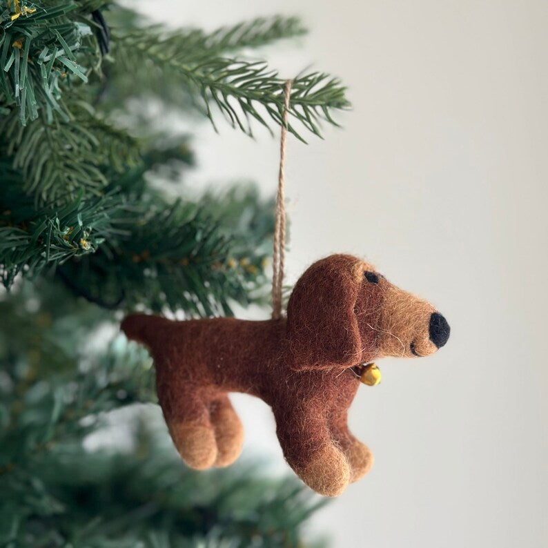 Filz Dackel Weihnachtsverzierung, handgefertigter Baumschmuck aus Wolle, 4 Zoll
