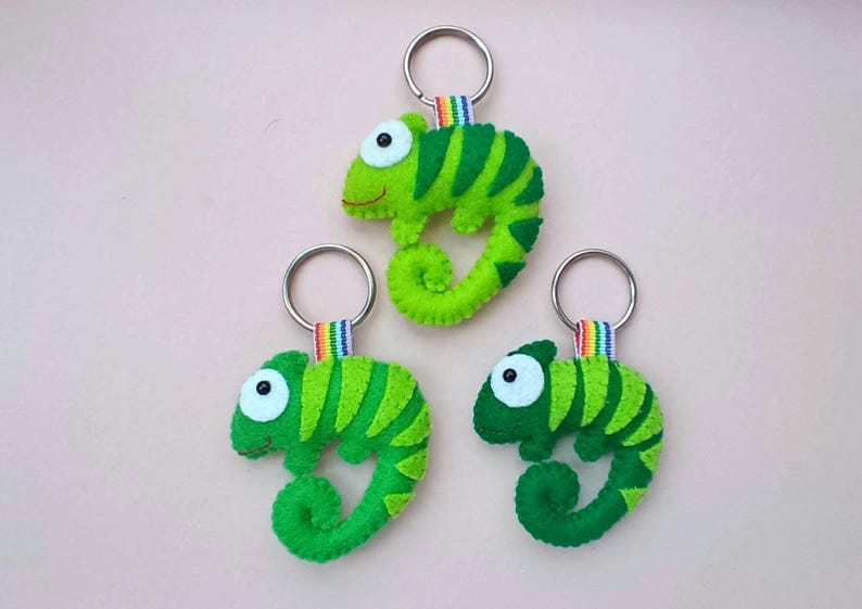Chamäleon-Schlüsselanhänger aus Filz, niedlicher Tier-Taschenanhänger, Reptilien-Fanaccessoire, Rucksackaufhänger