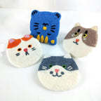 Handgefilzte Kitty Katzen Untersetzer aus Wollfilz, Cats Mug Rug, 11-12 cm