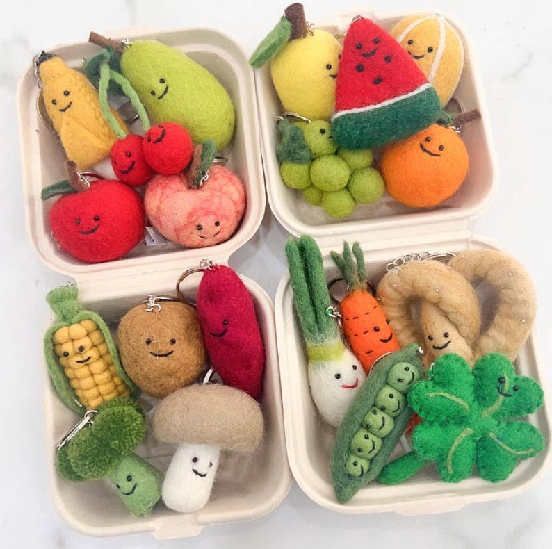 Filz Obst & Gemüse Schlüsselanhänger | Kawaii Essen Taschenanhänger | Handgefertigt aus Wolle