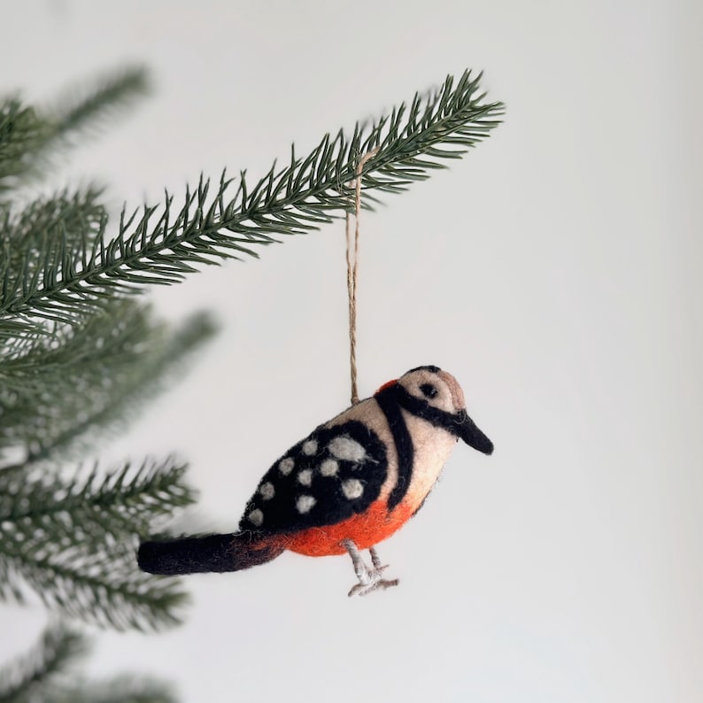 Set Amerikanischer Vögel Filz Weihnachtsschmuck, Specht, Spatz, Kanarienvogel, Rotkehlchen, Blaumeise, 4 Stück, handgefertigt