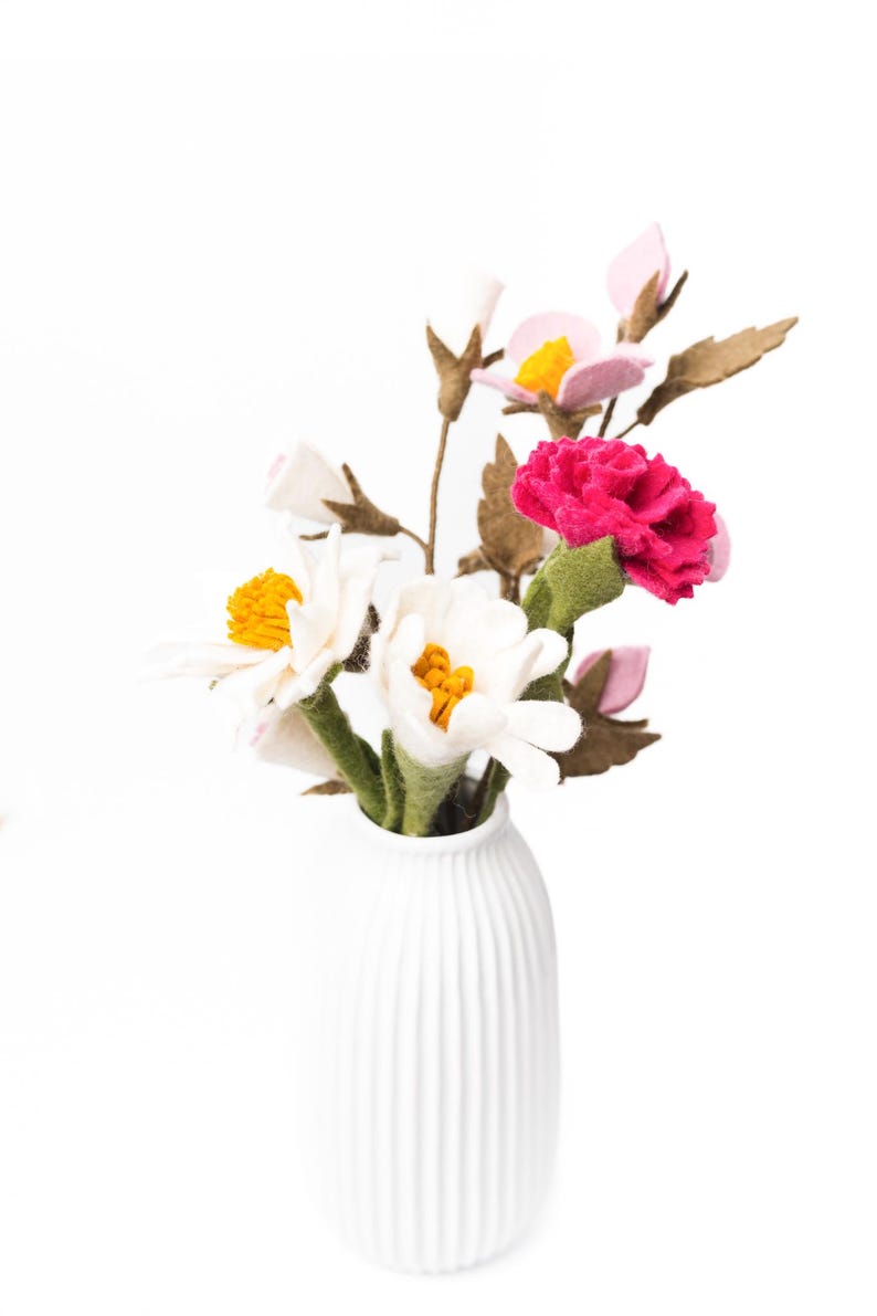 Rosa Filz Wildblume Zweig mit Knospen, Natur Deko Boho Stil
