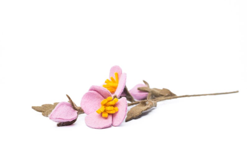 Rosa Filz Wildblume Zweig mit Knospen, Natur Deko Boho Stil