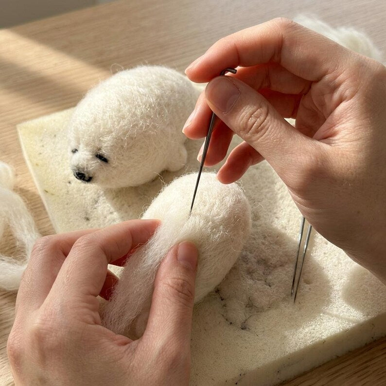 Nadelfilz Set für Anfänger, Niedliches Robben Jungtier, DIY Bastelset, Stress Relief Geschenk