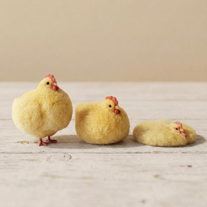 Nadelgefilztes Huhn Set – Stehend, Sitzend, Liegend – Miniatur-Hühnerfiguren aus Naturwolle