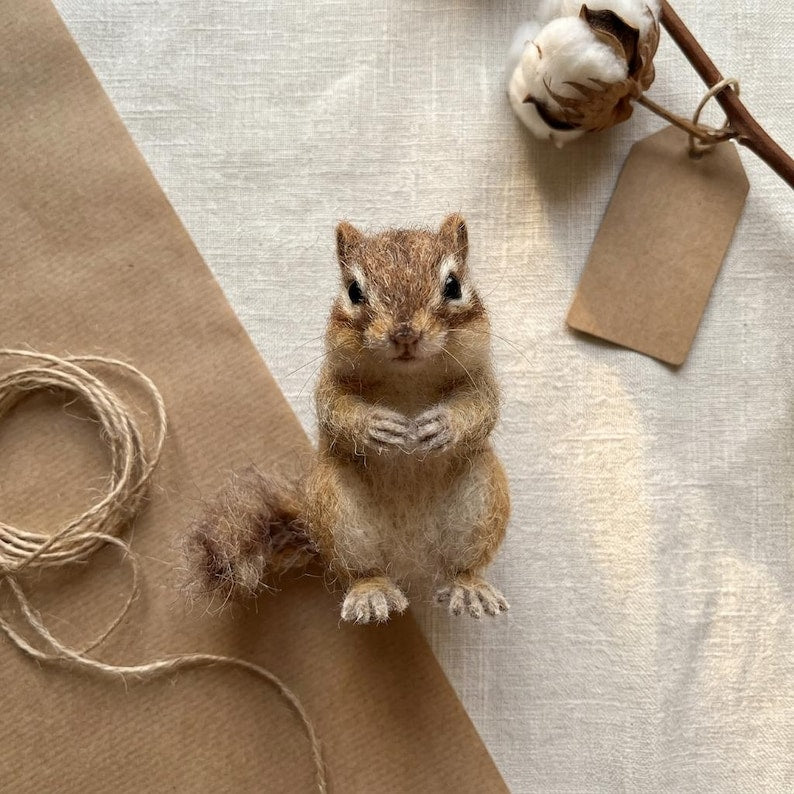 Nadelfilz-Set Streifenhörnchen für Anfänger, Waldtier-Handwerk, Merinowolle, Filznadeln, Schritt-für-Schritt-Anleitung