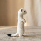 Weißes Hermelin Miniaturfigur aus Wolle, handgefertigt, Nadelfilz, 3,2 Zoll